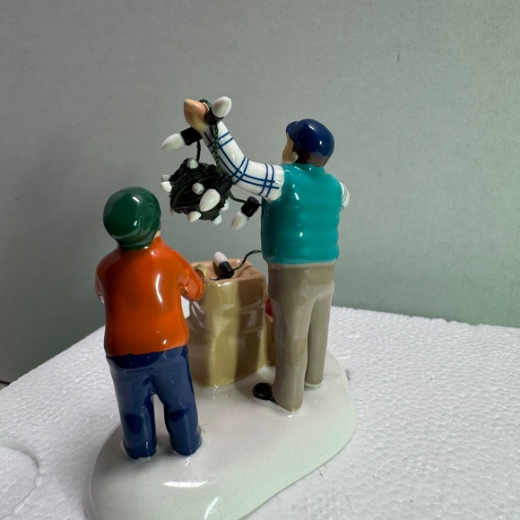 Depart. 56 National Lampoon's Christmas Vacation Clark & Rusty - Picture 3 of 6